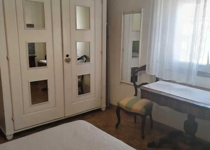 Sul Mare Апартаменти В'яреджо