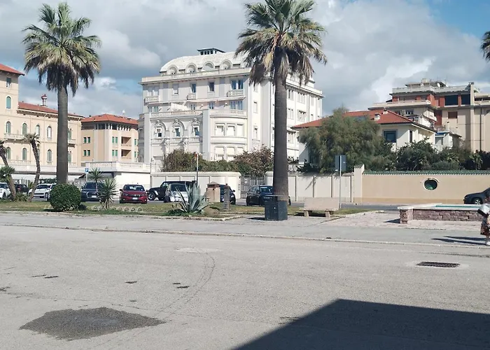 Sul Mare شقة فياريجيو